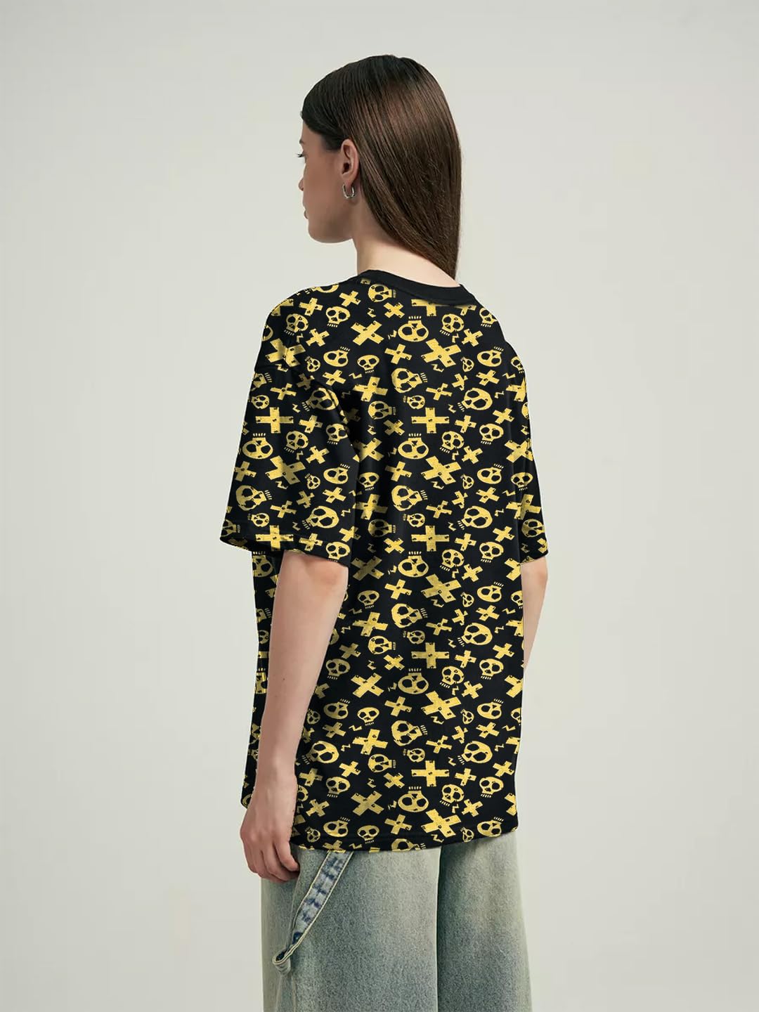 LEOTUDE Women's Short Sleeve with Round Neck, Oversized Longline Drop Shoulder T-Shirt