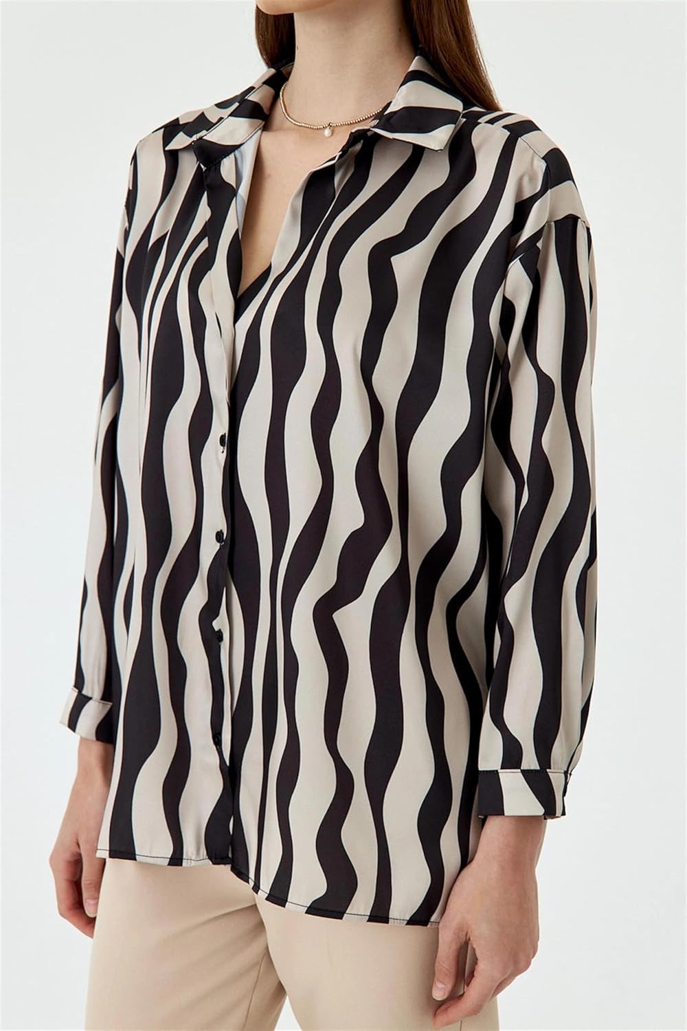 GRECIILOOKS Shirt for Women