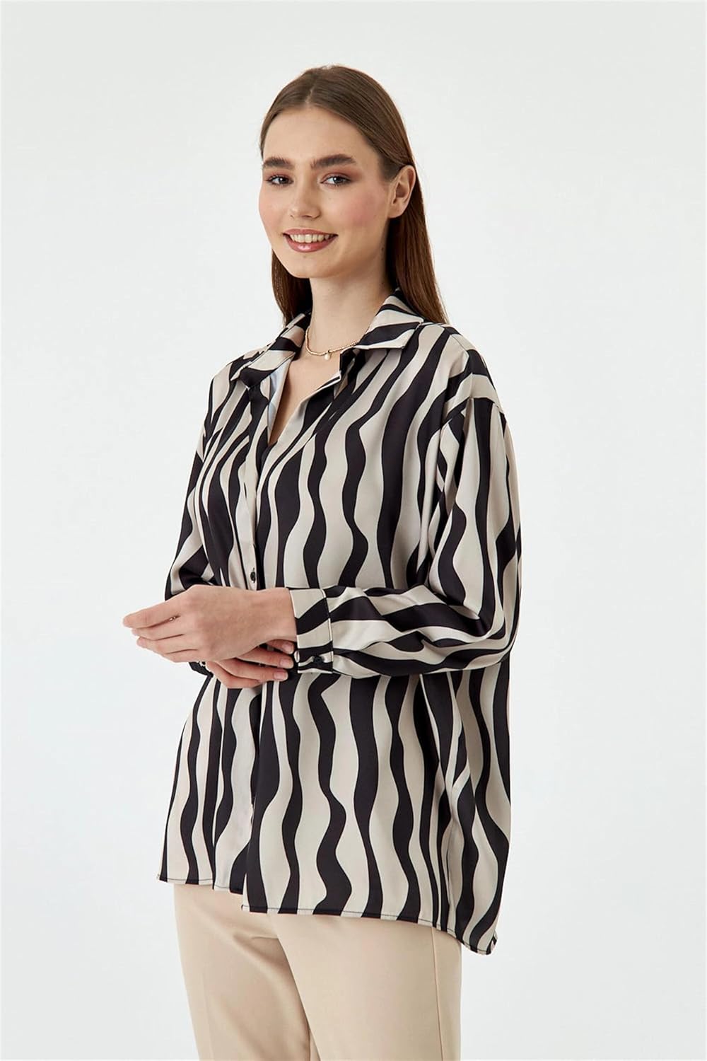 GRECIILOOKS Shirt for Women