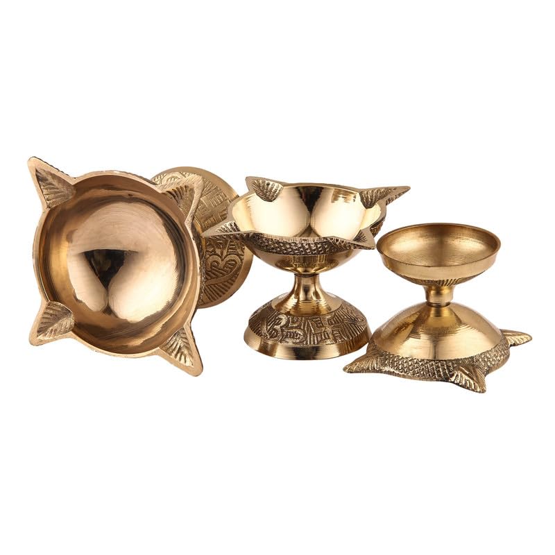 DOKCHAN 4 Face Brass Diya for Pooja, Mandir, Diwali Festival Oil lamp Diya for Daily Pooja/Diwali Pooja Charmukhi Diya for Pooja (Size - 6cm) Pack of - 01