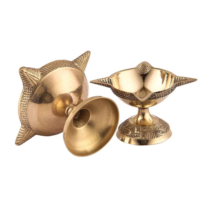 DOKCHAN 4 Face Brass Diya for Pooja, Mandir, Diwali Festival Oil lamp Diya for Daily Pooja/Diwali Pooja Charmukhi Diya for Pooja (Size - 6cm) Pack of - 01