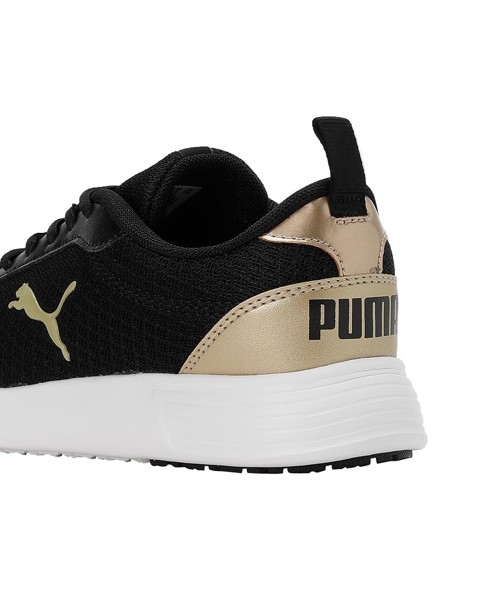Puma Women's Cavase Sneaker
