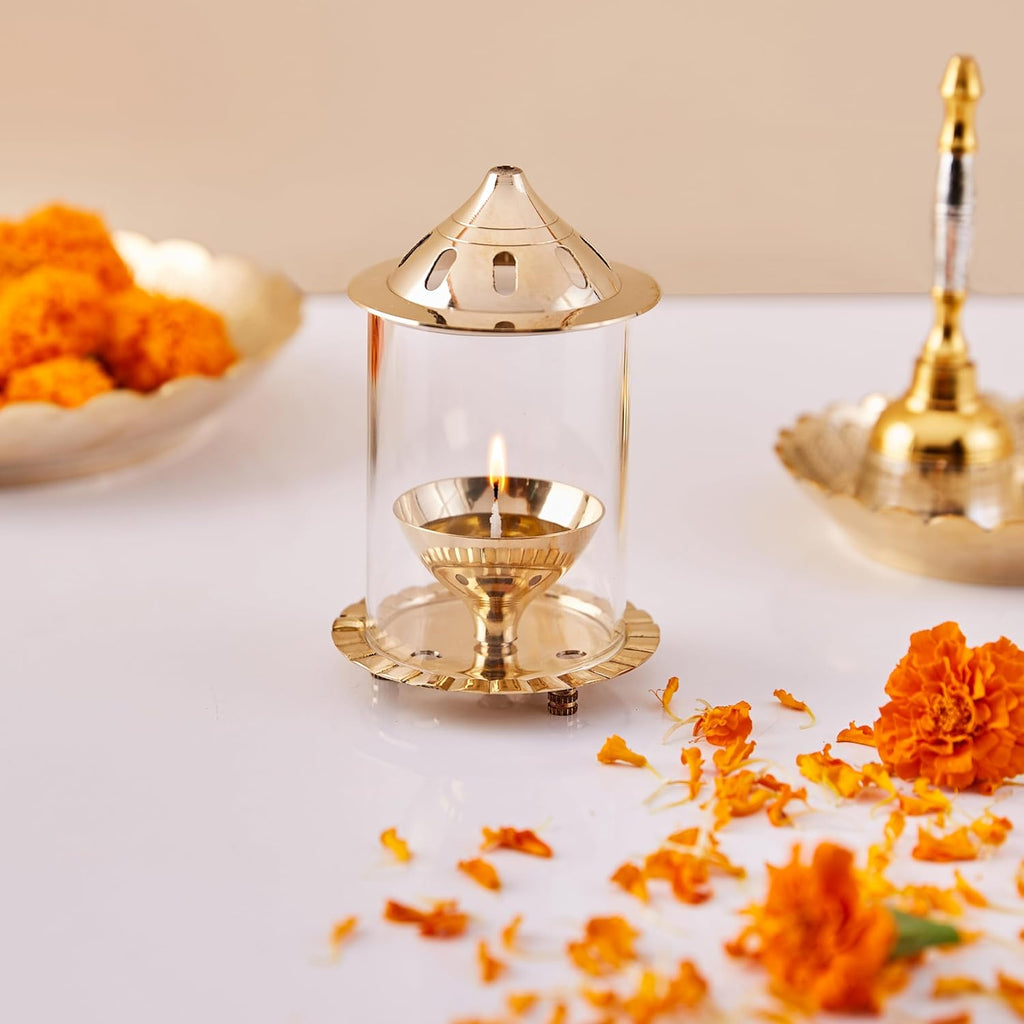 Amazon Brand - Solimo Akhand Diya/Oil Lamp with Glass Cover for Puja, Home Décor and Diwali, Brass (Small)