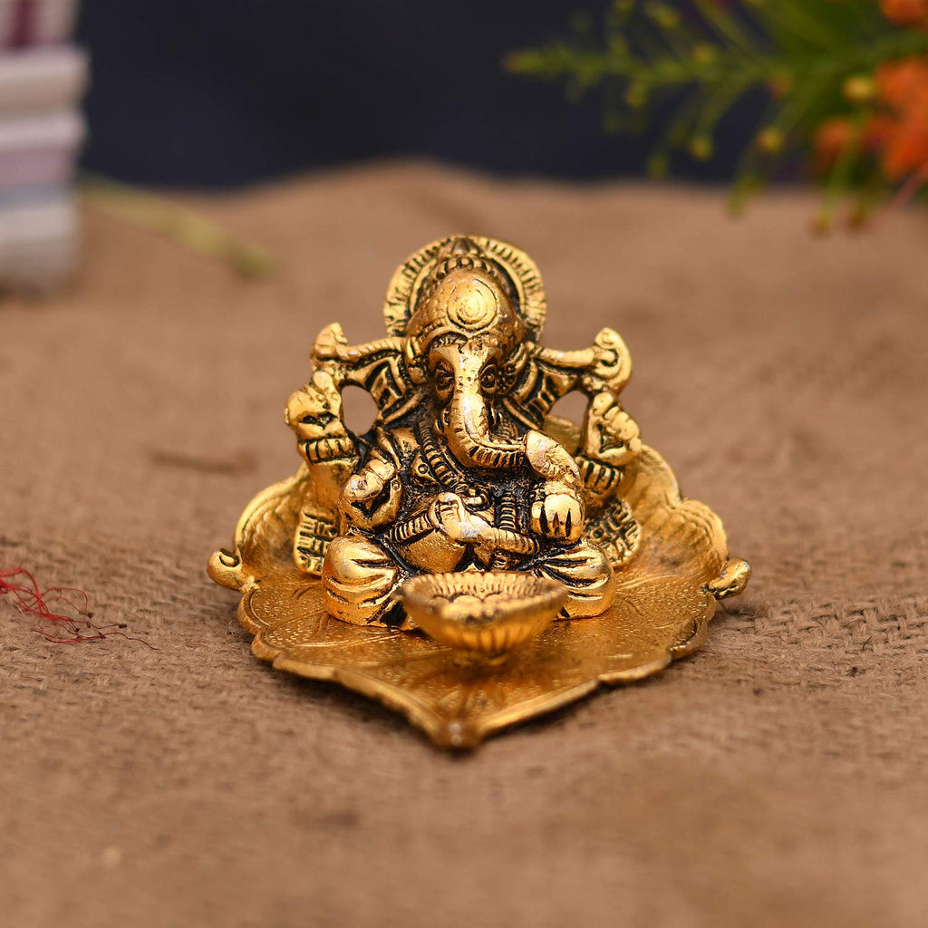Collectible India Return Gift Ganesh Idol on Leaf - Lord Ganesha with Diya - Metal Diya for Diwali Decoration Items Home Decorative Gift Puja Gifts Corporate, Diwali Gift Item