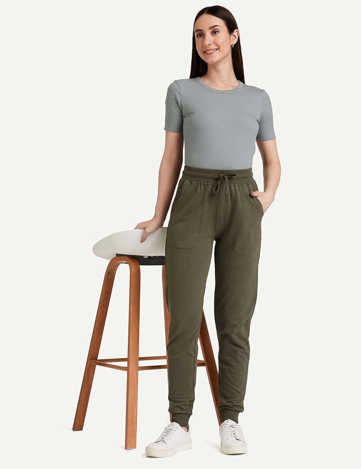 Amazon Brand - Symbol Women's Ankle Lenght Regular Fit All-Season Jogger Track Pant