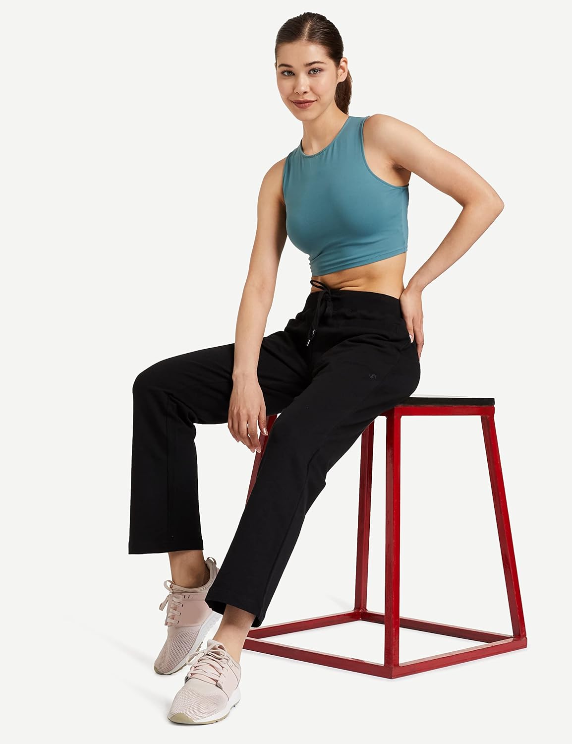 Amazon Brand - Symbol Women's Regular Mid Rise Ankle Length Straight Fit All-Season Jogger Track Pant