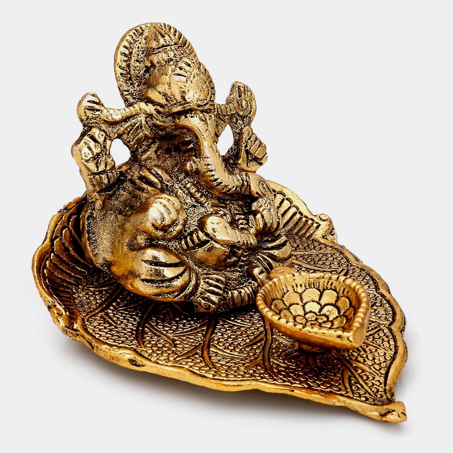 Collectible India Return Gift Ganesh Idol on Leaf - Lord Ganesha with Diya - Metal Diya for Diwali Decoration Items Home Decorative Gift Puja Gifts Corporate, Diwali Gift Item