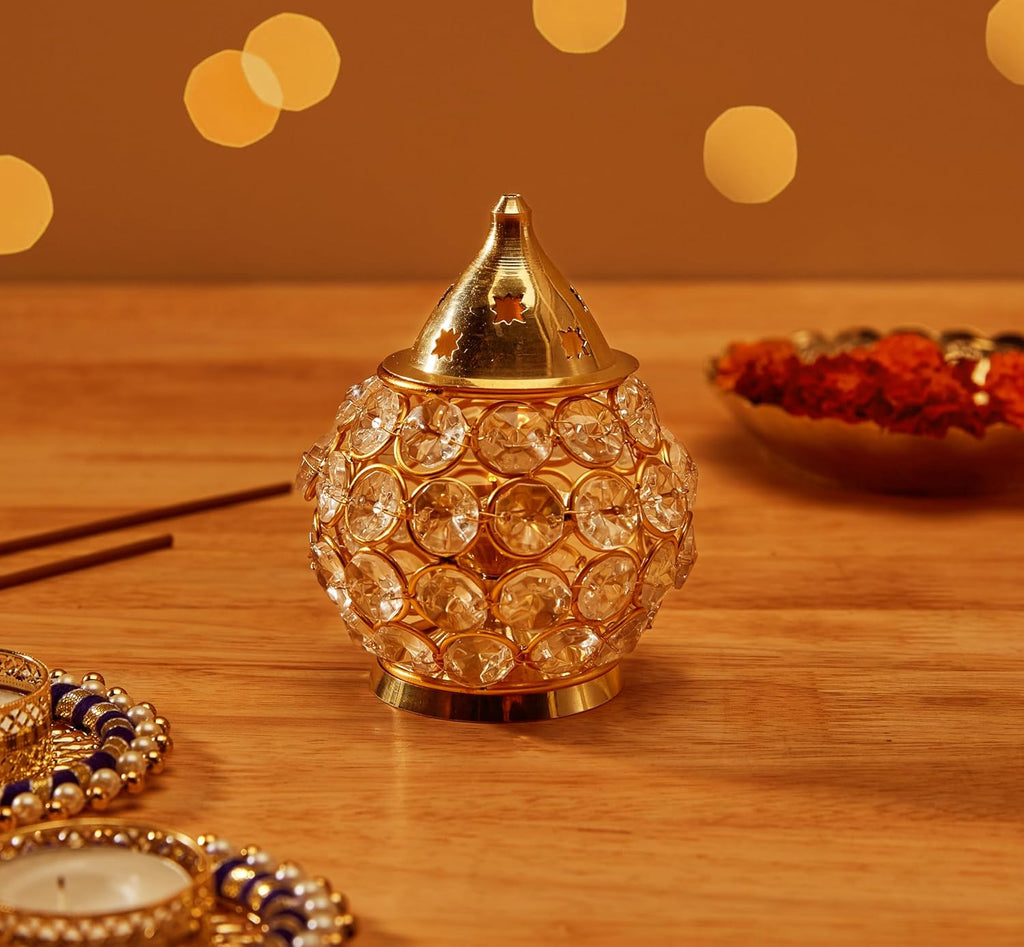 Amazon Brand - Solimo Akhand Diya/Oil Lamp for Puja, Home Décor and Diwali, Matki Shape, Brass-and-Crystal (Medium)