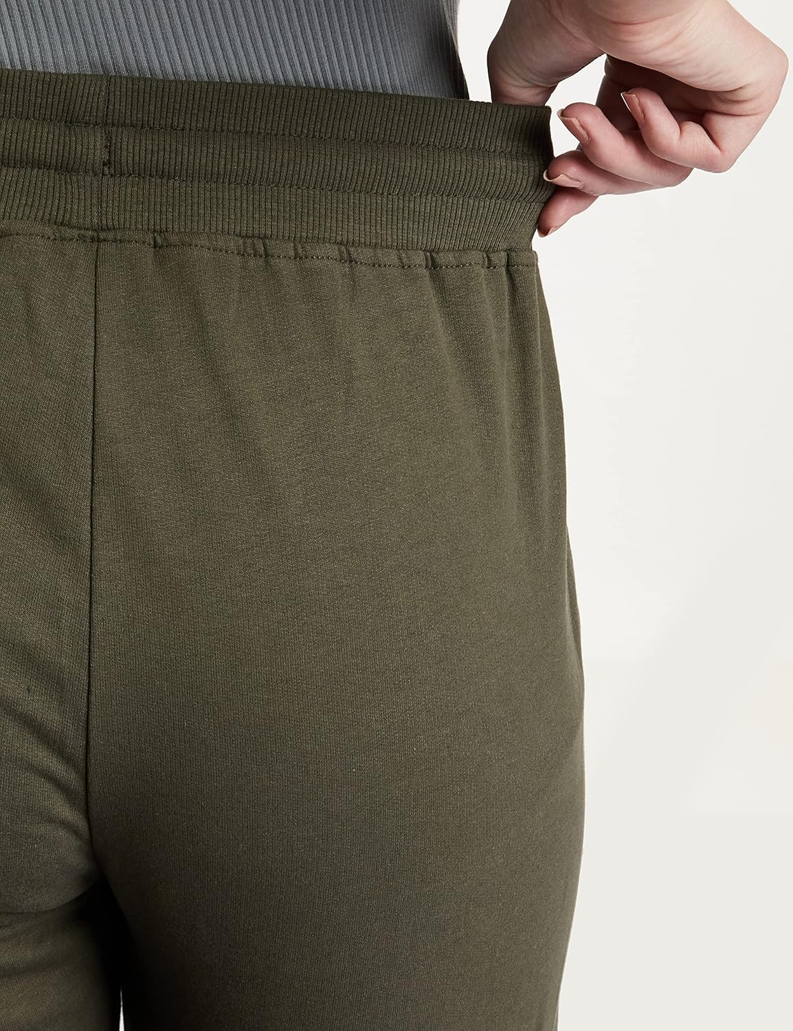 Amazon Brand - Symbol Women's Ankle Lenght Regular Fit All-Season Jogger Track Pant