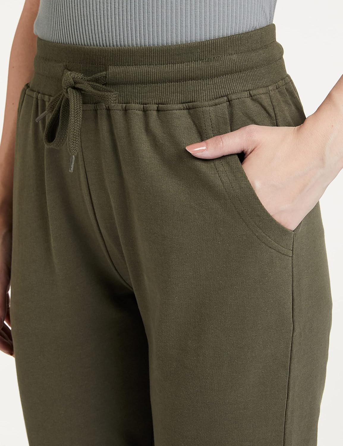 Amazon Brand - Symbol Women's Ankle Lenght Regular Fit All-Season Jogger Track Pant